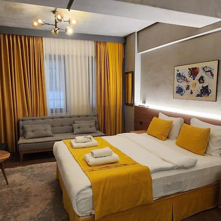 Aleksandr Pera Hotel Istanbul Exterior photo